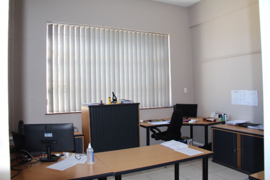 To Let Commercial Property for Rent in Dormehls Drift Western Cape